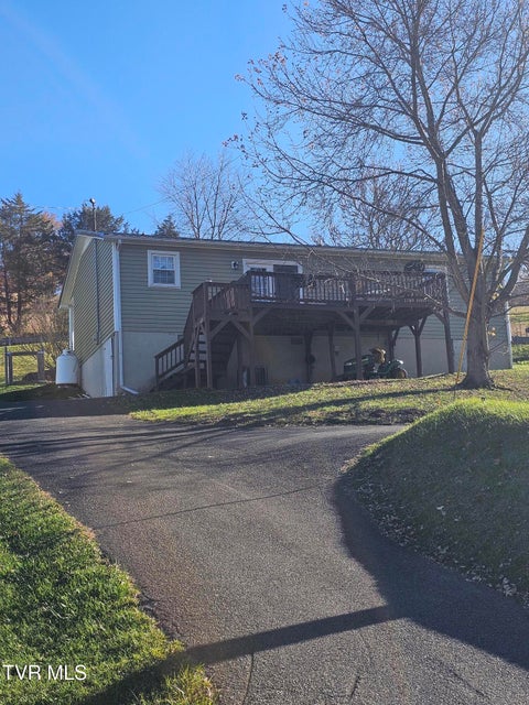 Photo #9: 165 Sun Valley Street