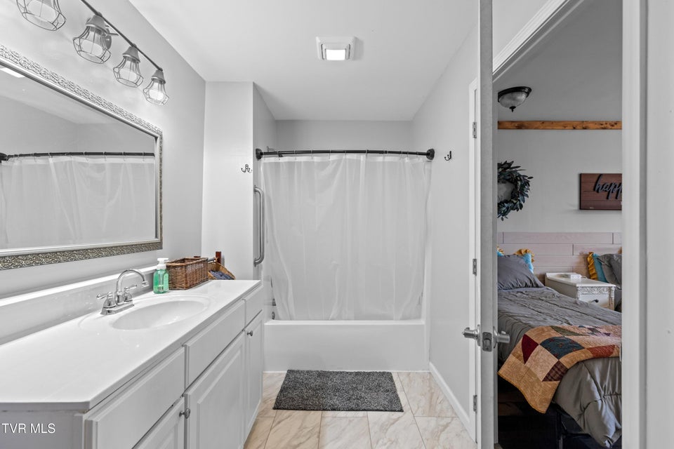 Photo #32: 6600 Fish Hatchery Road 