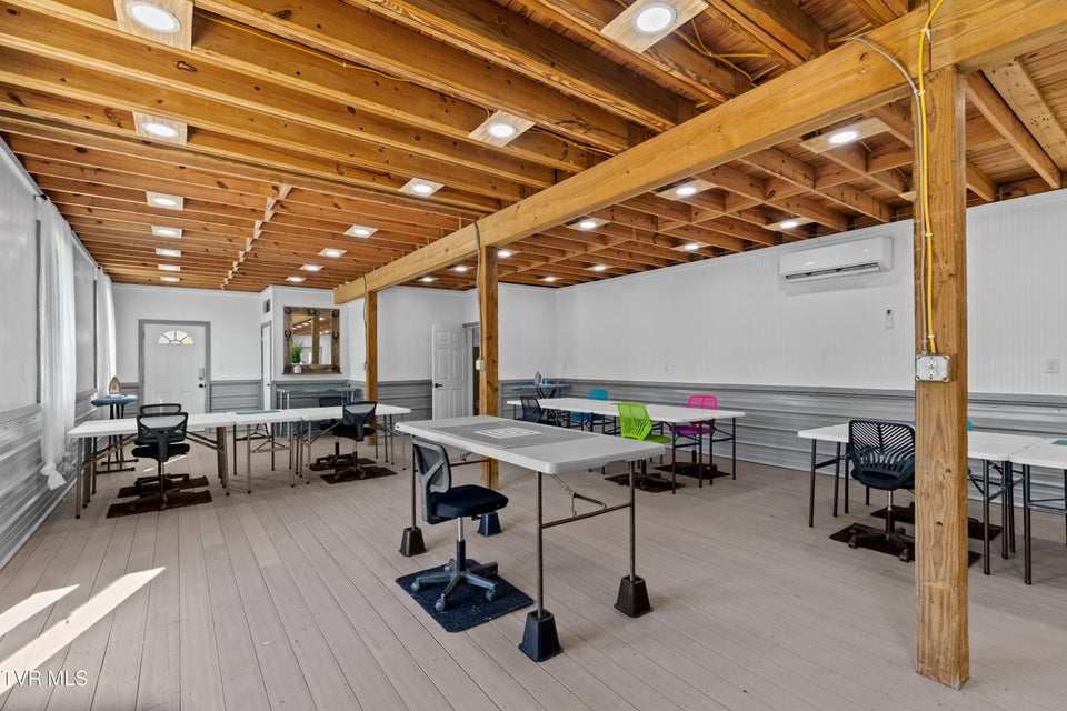 Photo #40: 6600 Fish Hatchery Road 