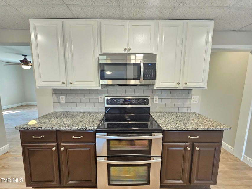 Photo #21: 209 Paperville Road