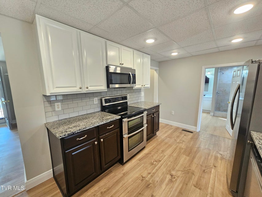 Photo #22: 209 Paperville Road