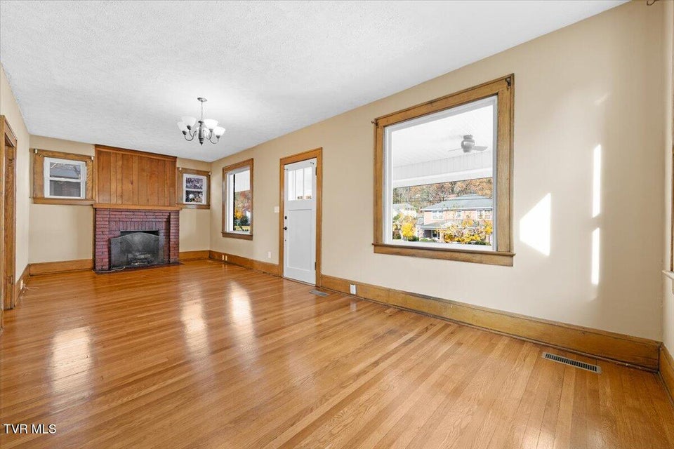 Photo #4: 1028 Piedmont Avenue