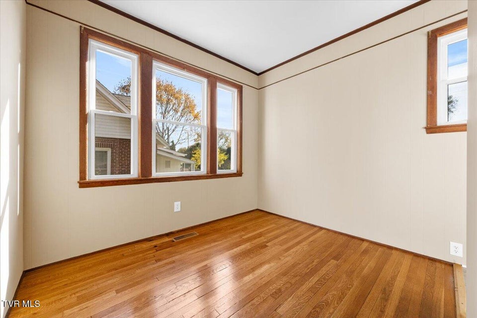 Photo #10: 1028 Piedmont Avenue