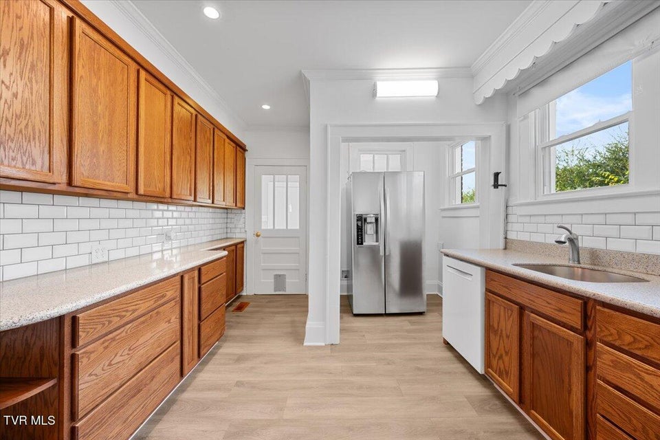 Photo #17: 1028 Piedmont Avenue