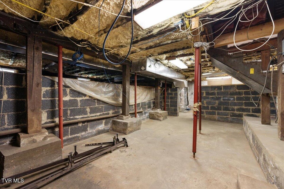 Photo #34: 1028 Piedmont Avenue