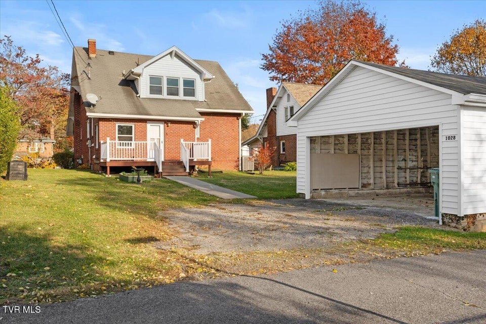 Photo #39: 1028 Piedmont Avenue