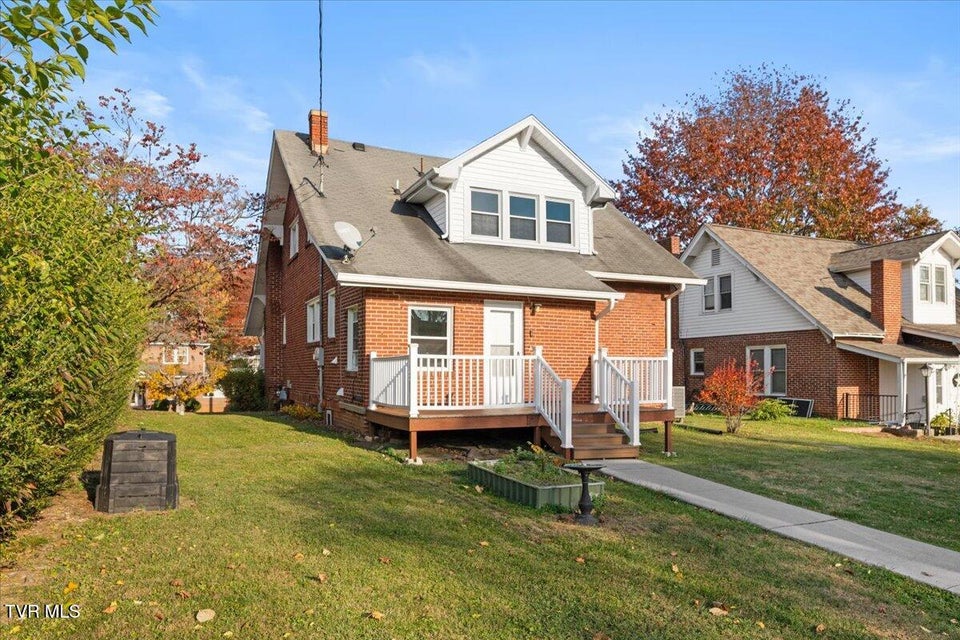 Photo #40: 1028 Piedmont Avenue