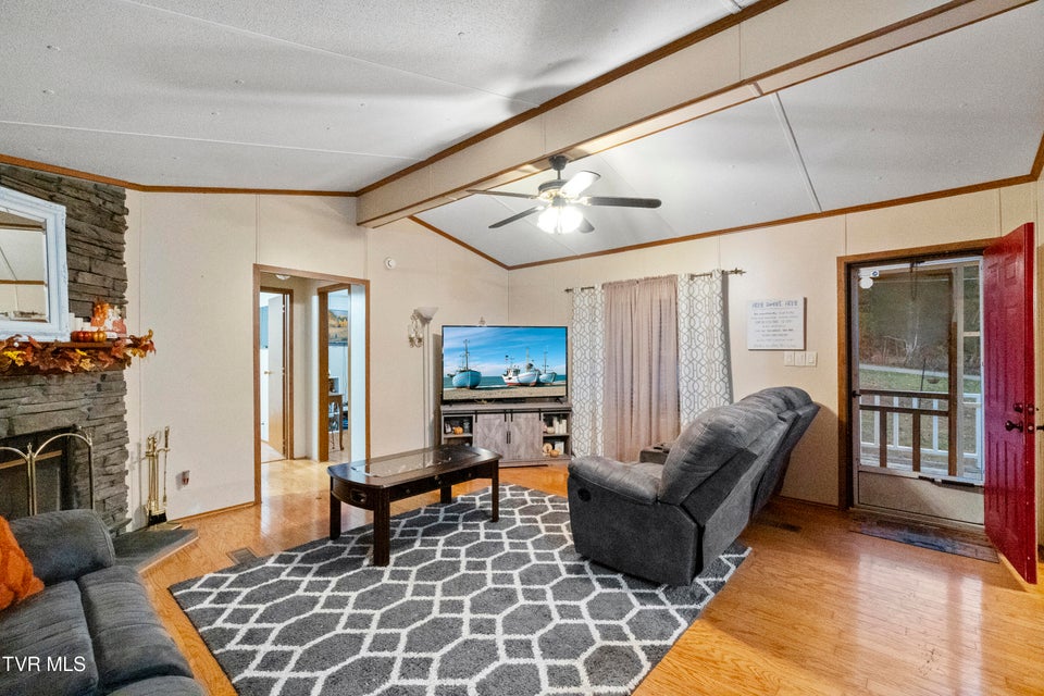 Photo #22: 114 Paul Mathes Road