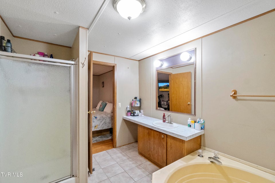 Photo #29: 114 Paul Mathes Road