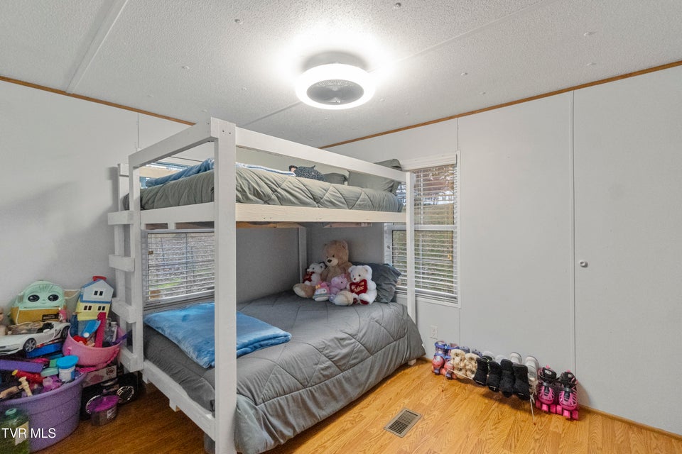 Photo #36: 114 Paul Mathes Road