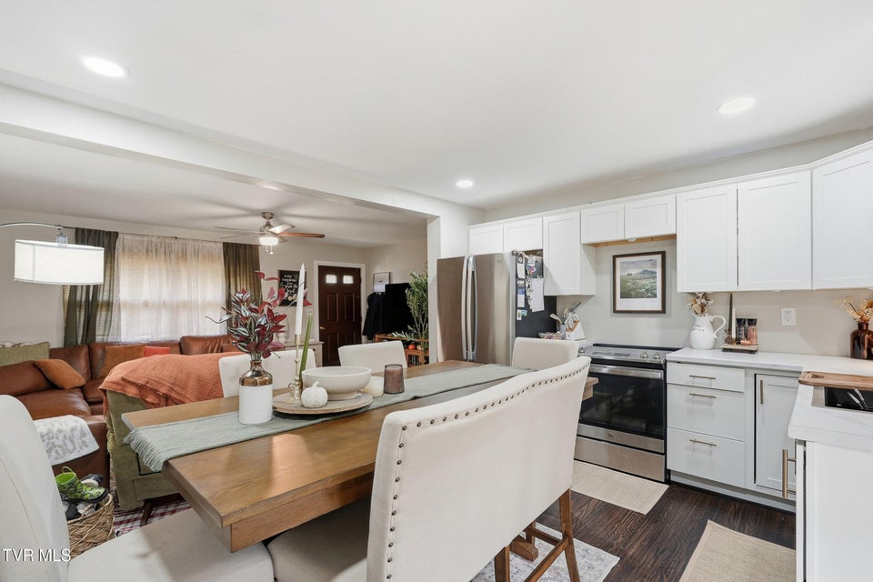 Photo #9: 213 Scott Road