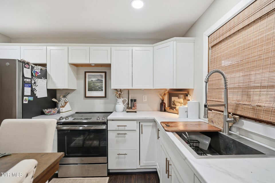 Photo #7: 213 Scott Road