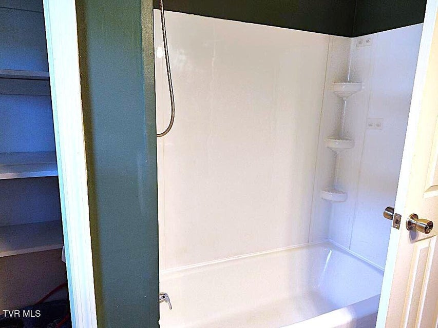 Photo #25: 2805 6th Avenue