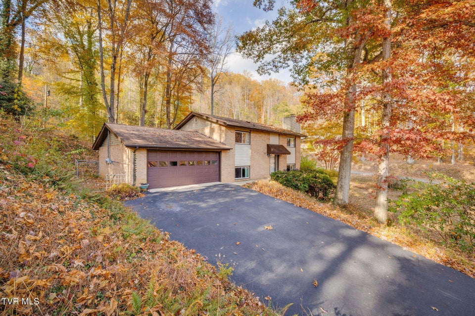 Photo #2: 4422 Rustic Way 