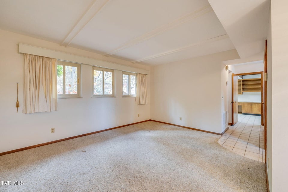 Photo #7: 4422 Rustic Way 