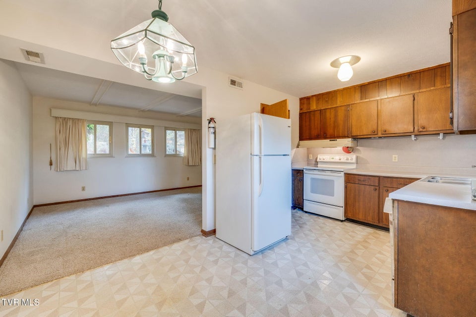 Photo #9: 4422 Rustic Way 