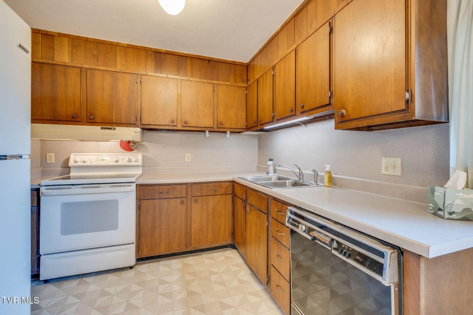 Photo #11: 4422 Rustic Way 