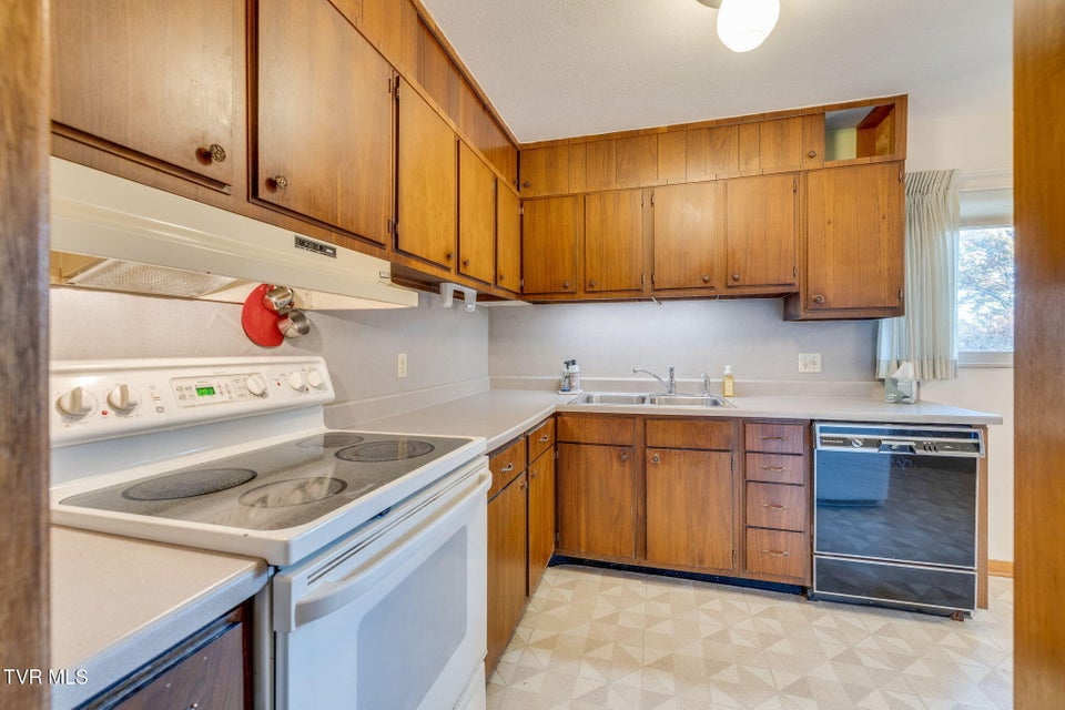 Photo #12: 4422 Rustic Way 