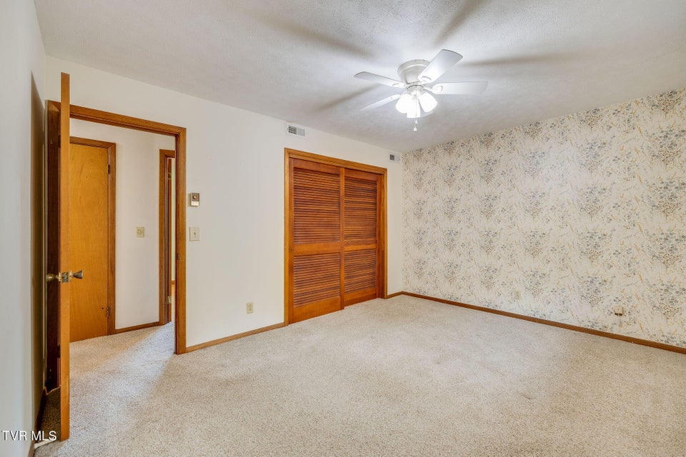 Photo #18: 4422 Rustic Way 