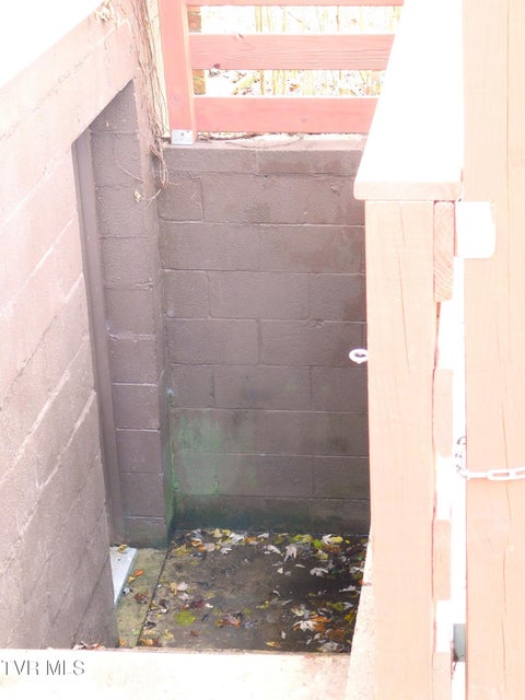 Photo #31: 2805 6th Avenue