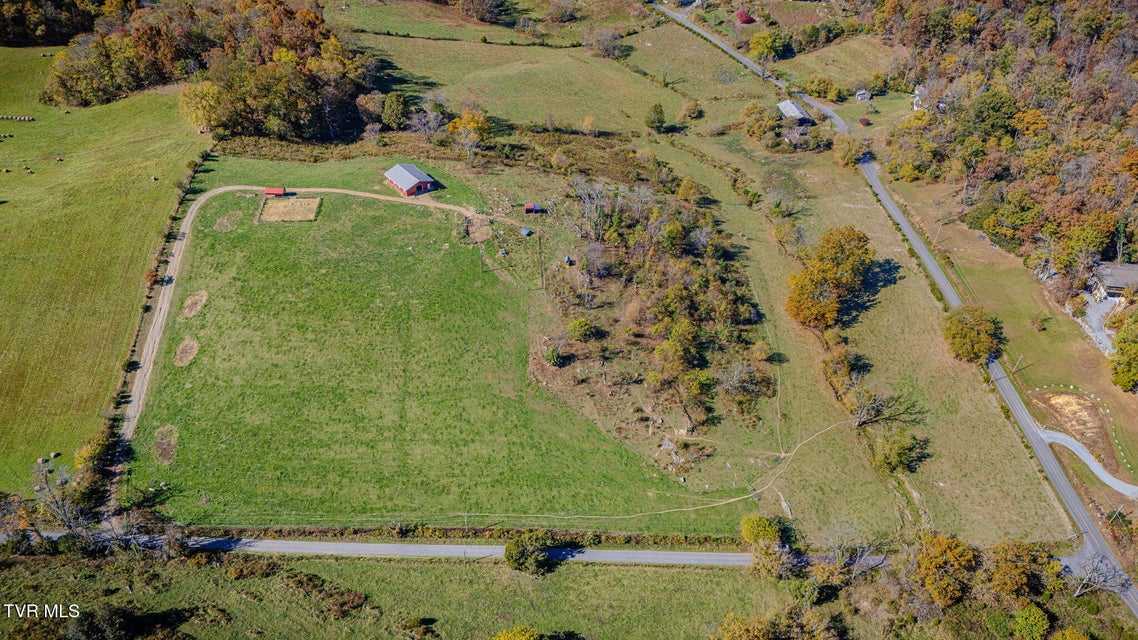 Photo #3: 955 Sycamore Shoals Drive