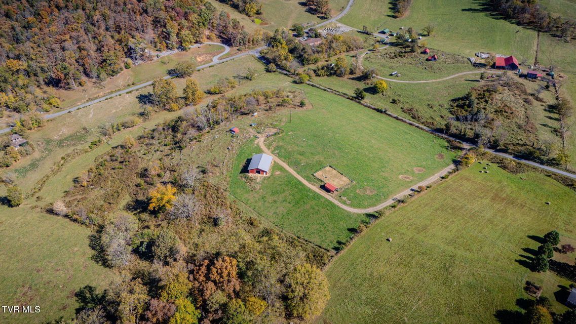 Photo #14: 955 Sycamore Shoals Drive