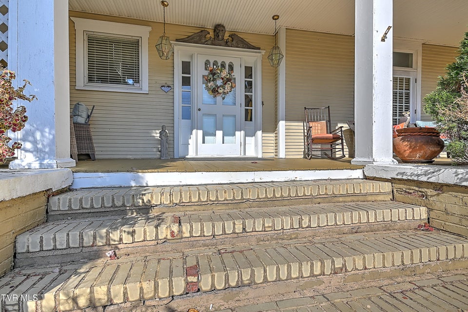 Photo #8: 529 Taylor Street