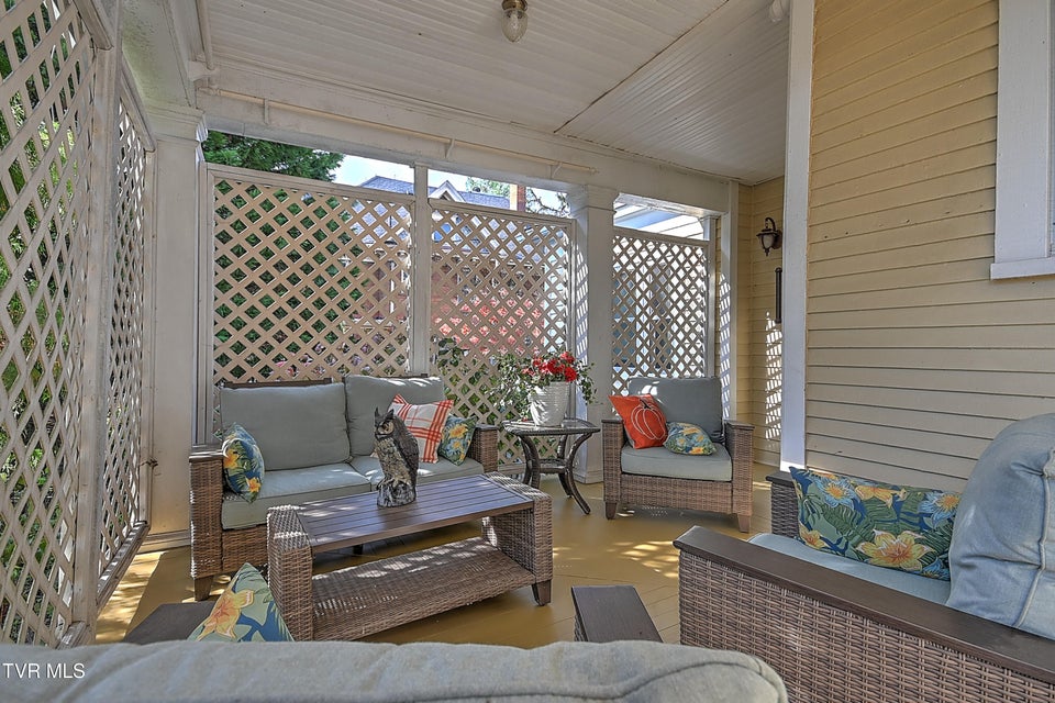 Photo #12: 529 Taylor Street