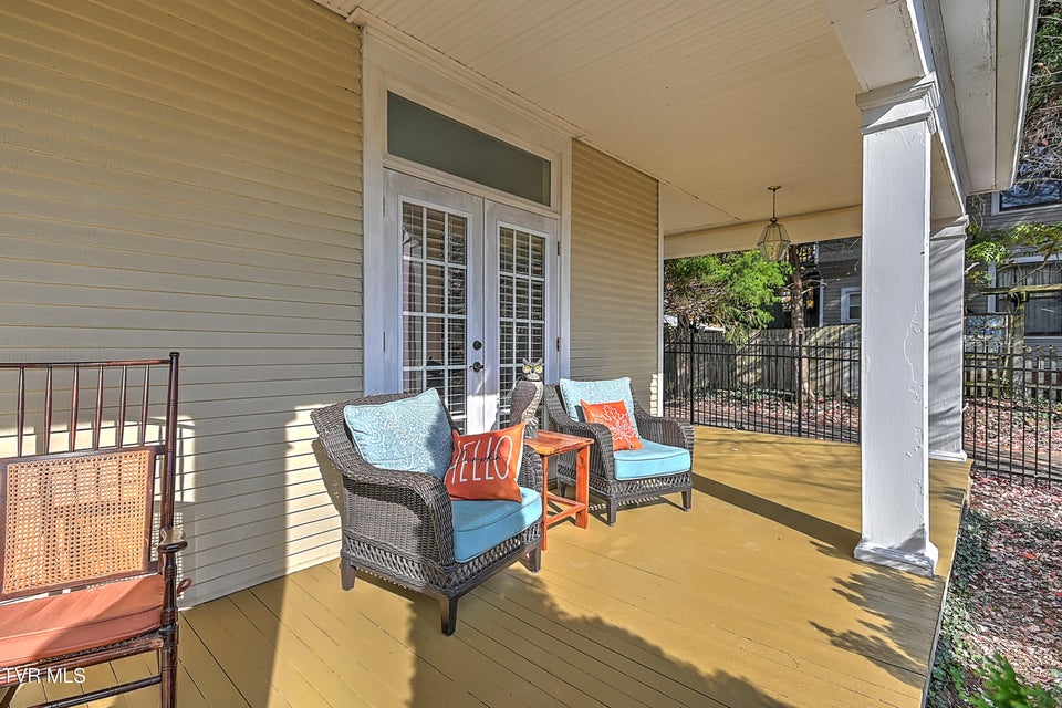 Photo #14: 529 Taylor Street