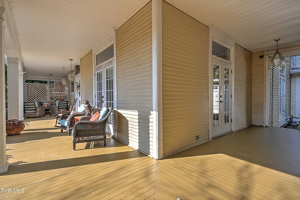 Photo #15: 529 Taylor Street