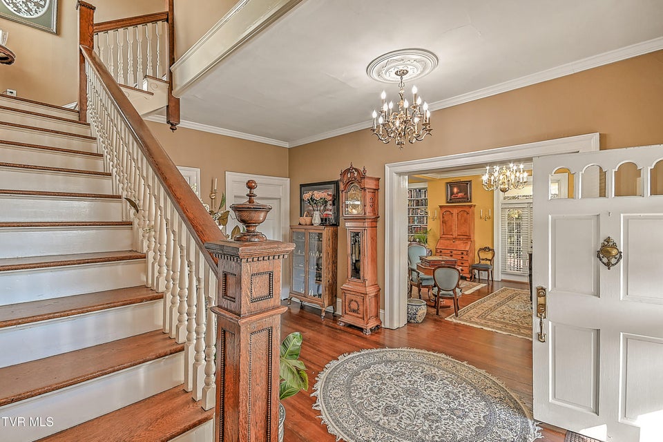 Photo #17: 529 Taylor Street