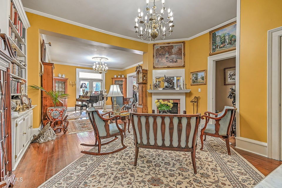 Photo #24: 529 Taylor Street