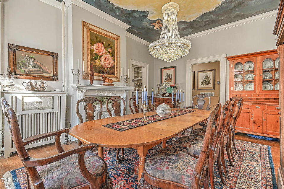 Photo #29: 529 Taylor Street