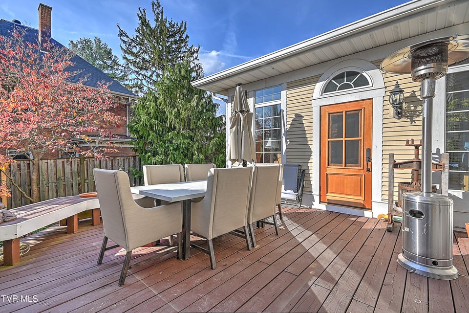 Photo #65: 529 Taylor Street