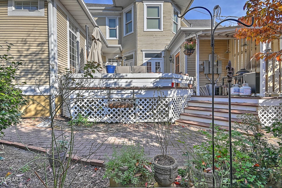 Photo #69: 529 Taylor Street