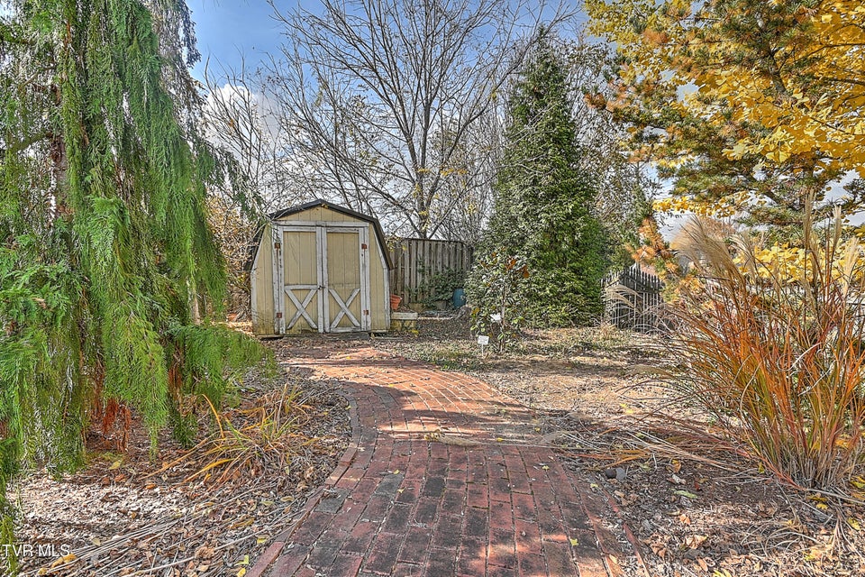 Photo #87: 529 Taylor Street