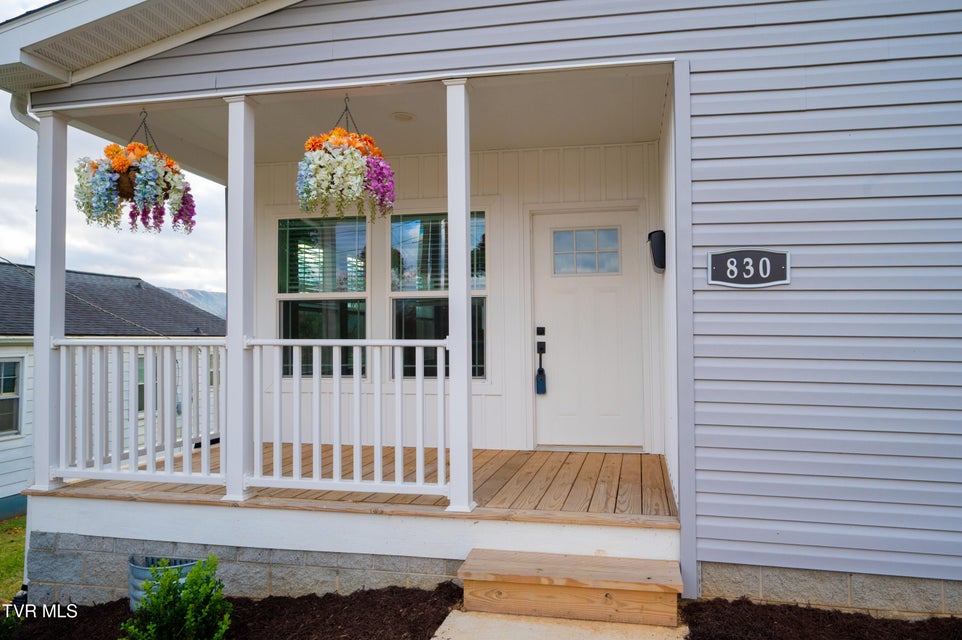 Photo #3: 830 Fairview Avenue