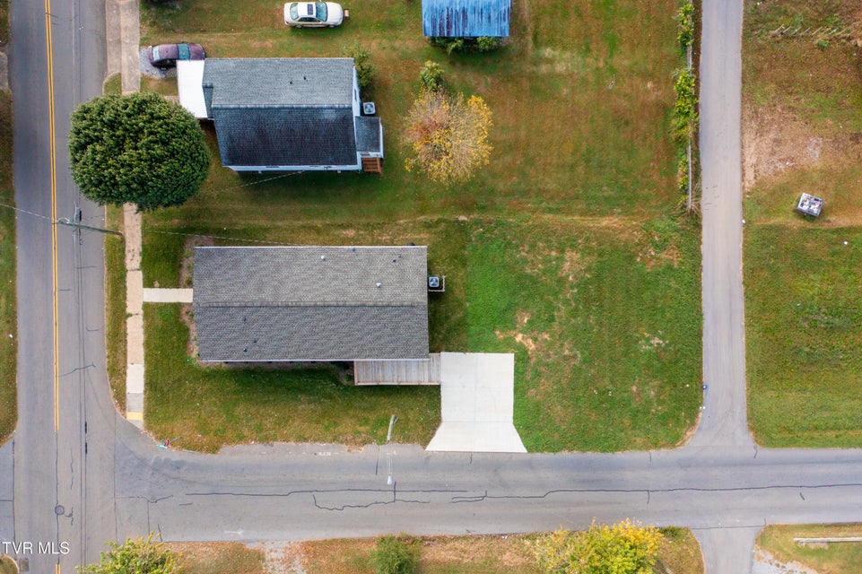 Photo #51: 830 Fairview Avenue