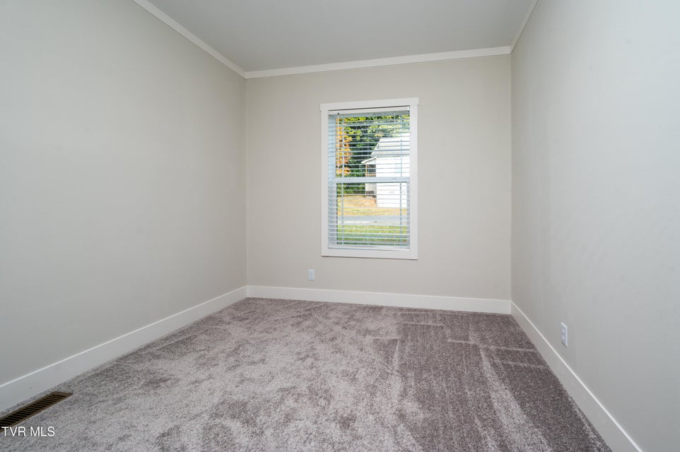 Photo #35: 830 Fairview Avenue