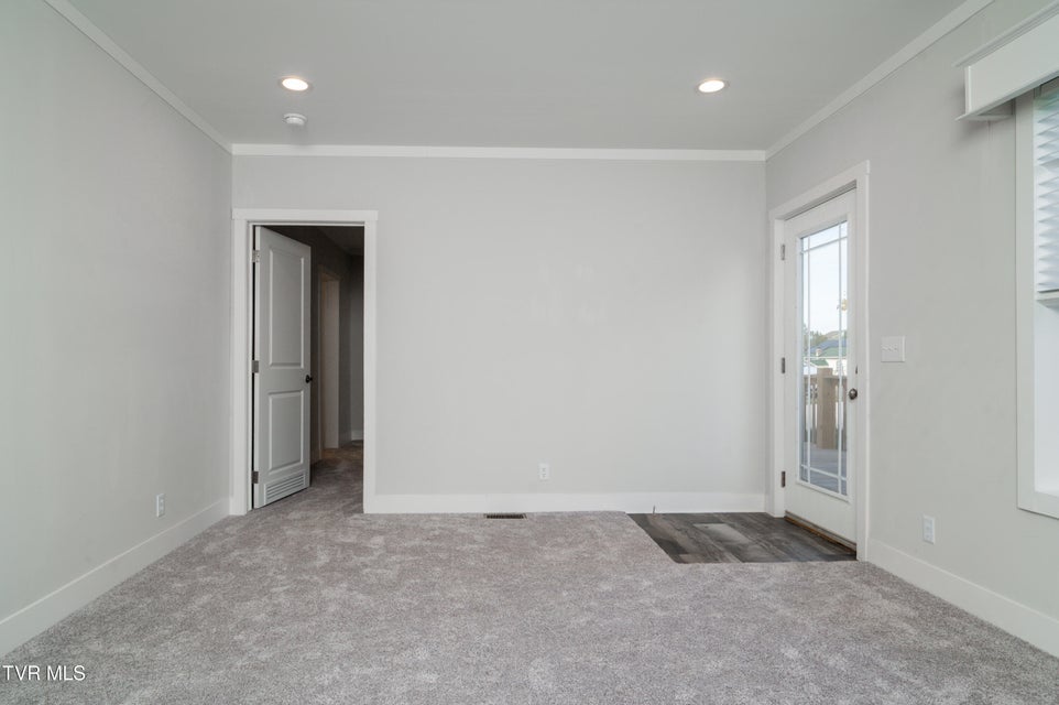 Photo #10: 830 Fairview Avenue