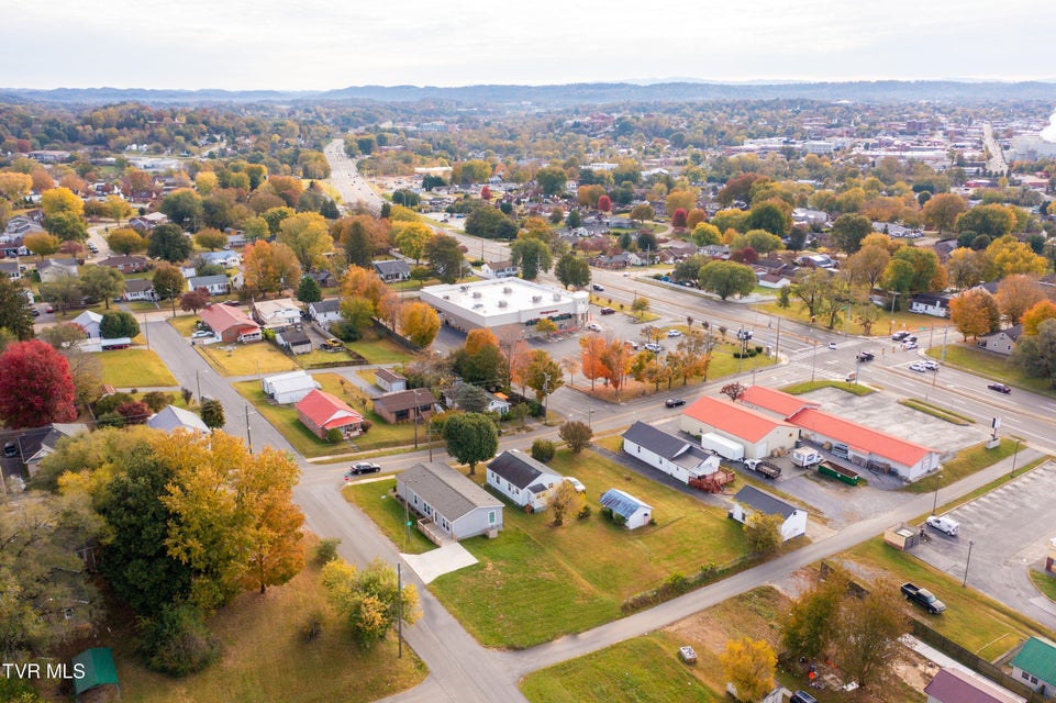 Photo #49: 830 Fairview Avenue