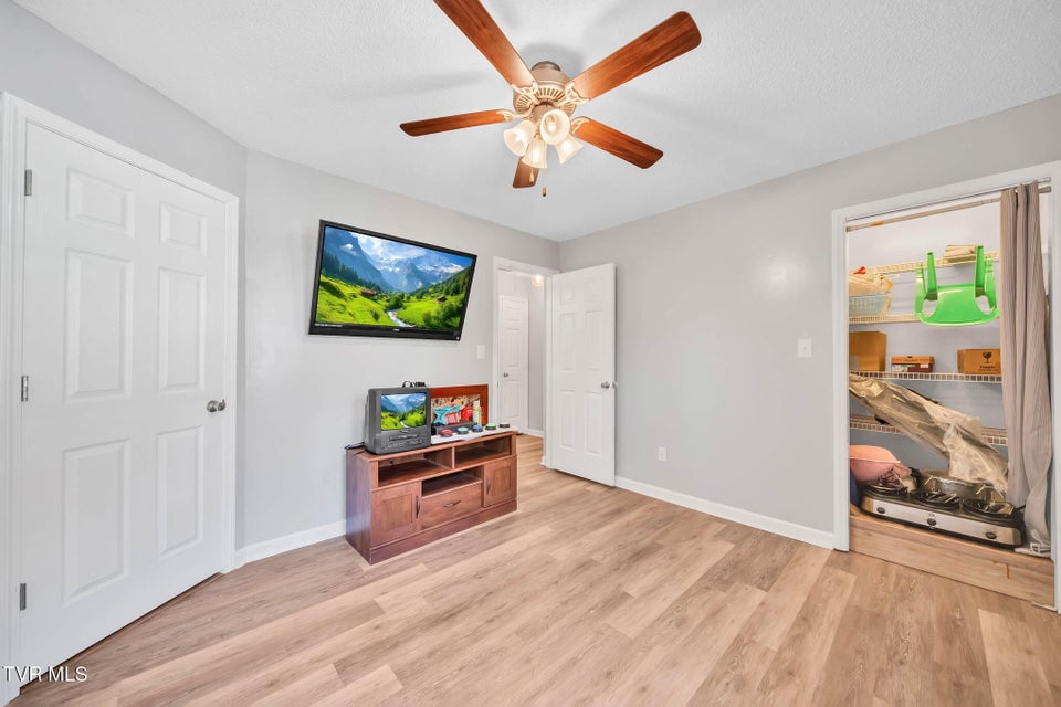 Photo #20: 125 Dean Archer Road