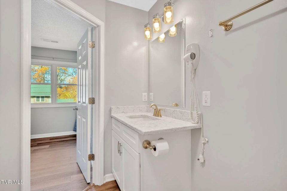 Photo #21: 125 Dean Archer Road