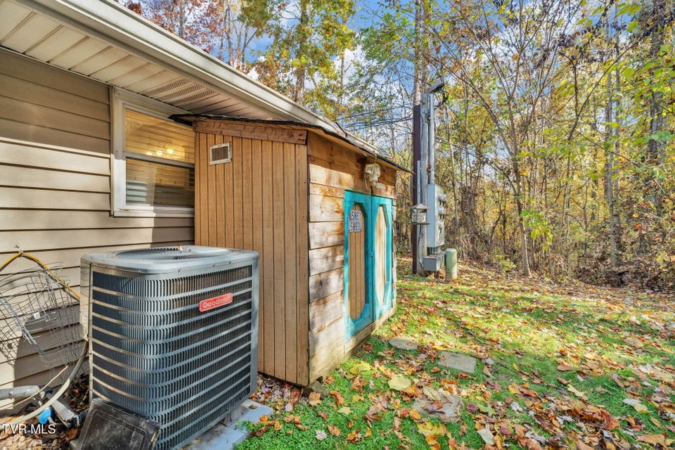 Photo #26: 125 Dean Archer Road