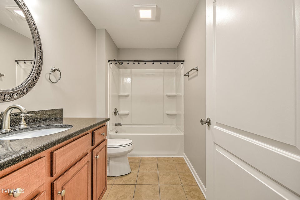 Photo #31: 527 Redstone Drive 