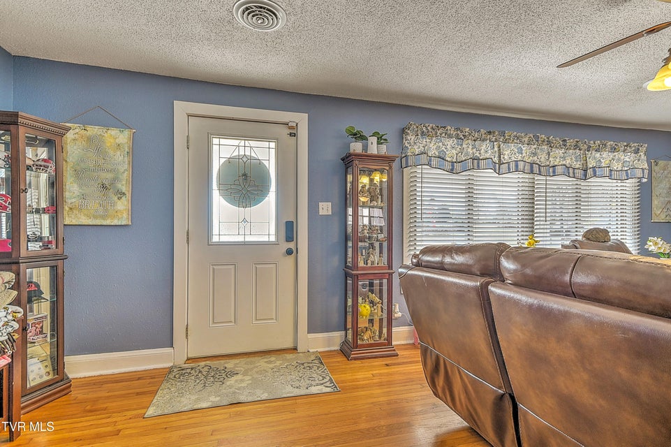 Photo #15: 1801 King College Road