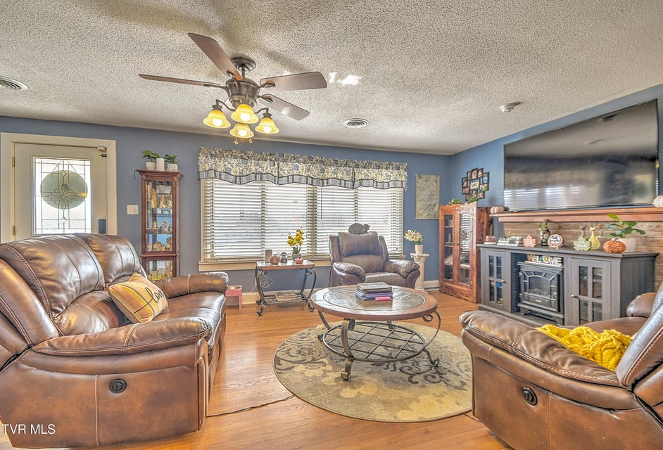 Photo #16: 1801 King College Road