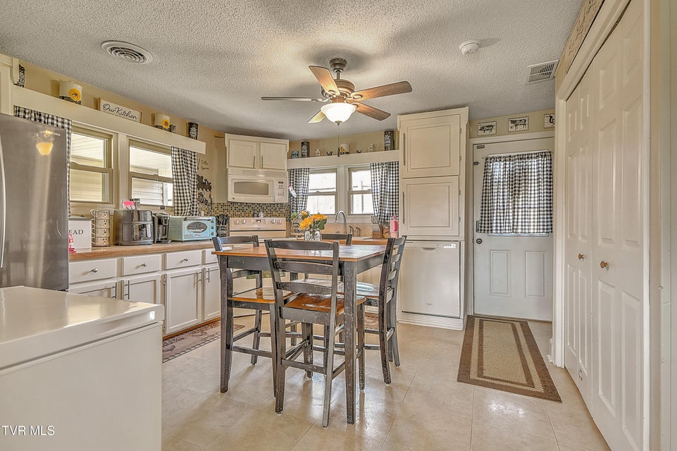 Photo #19: 1801 King College Road