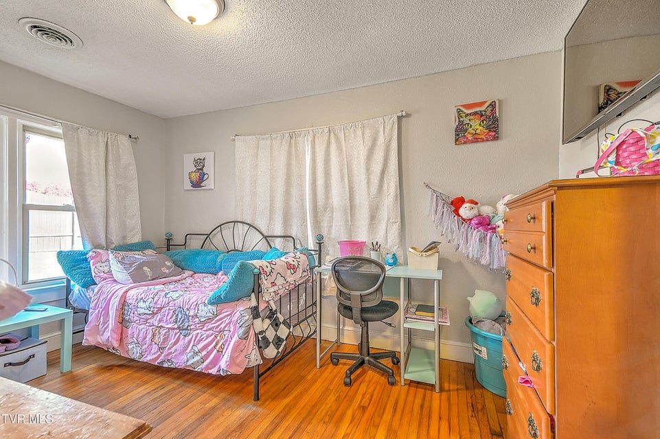 Photo #28: 1801 King College Road