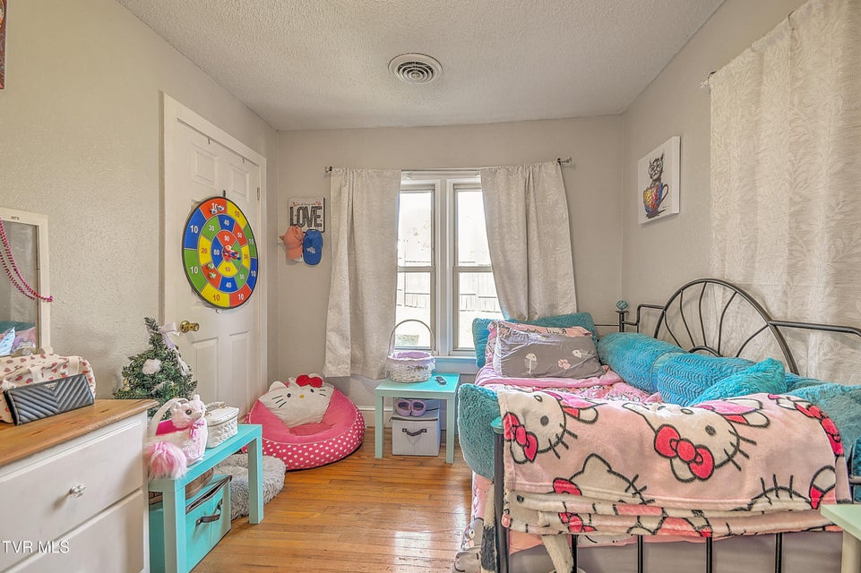 Photo #29: 1801 King College Road